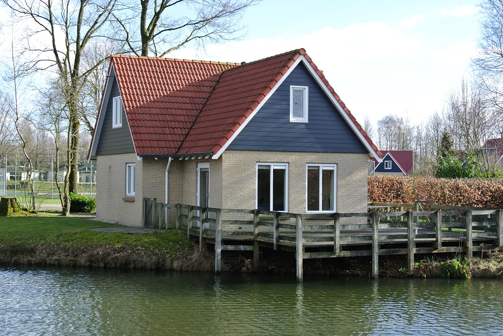 overzicht achterzijde 136.JPG