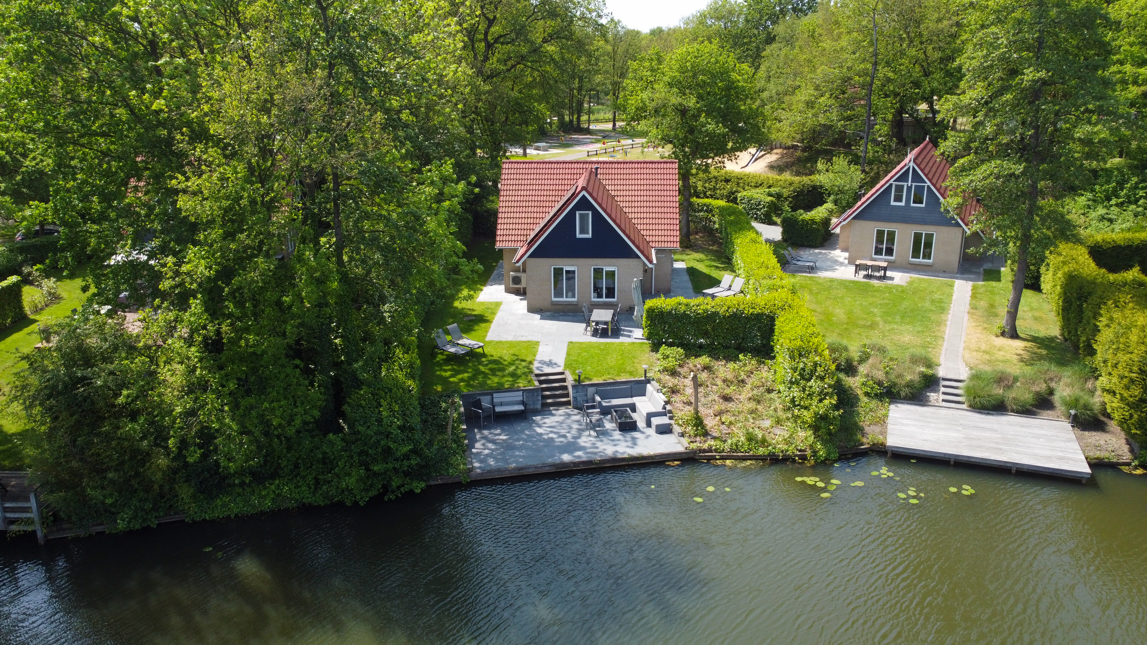 achterzijde van boven 23.jpg