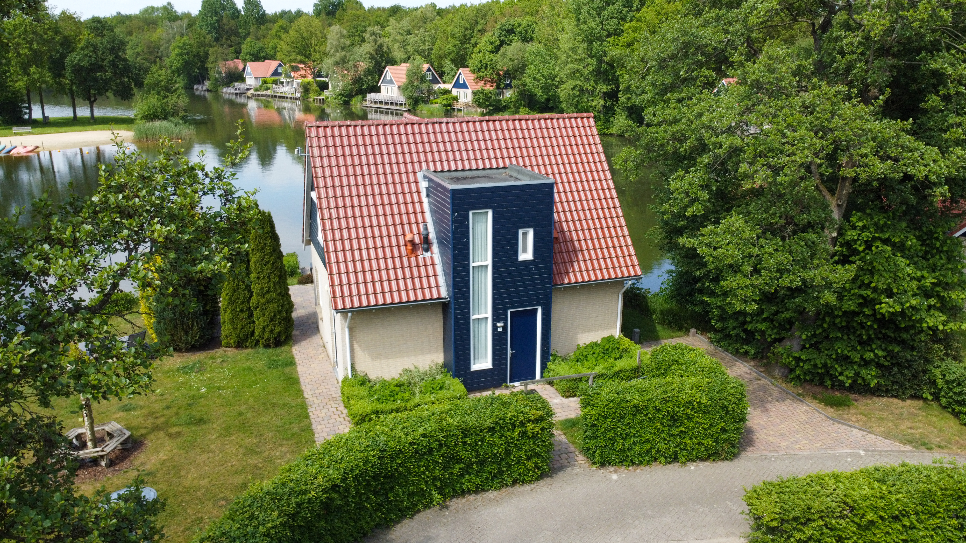 voorzijde van boven 23.jpg