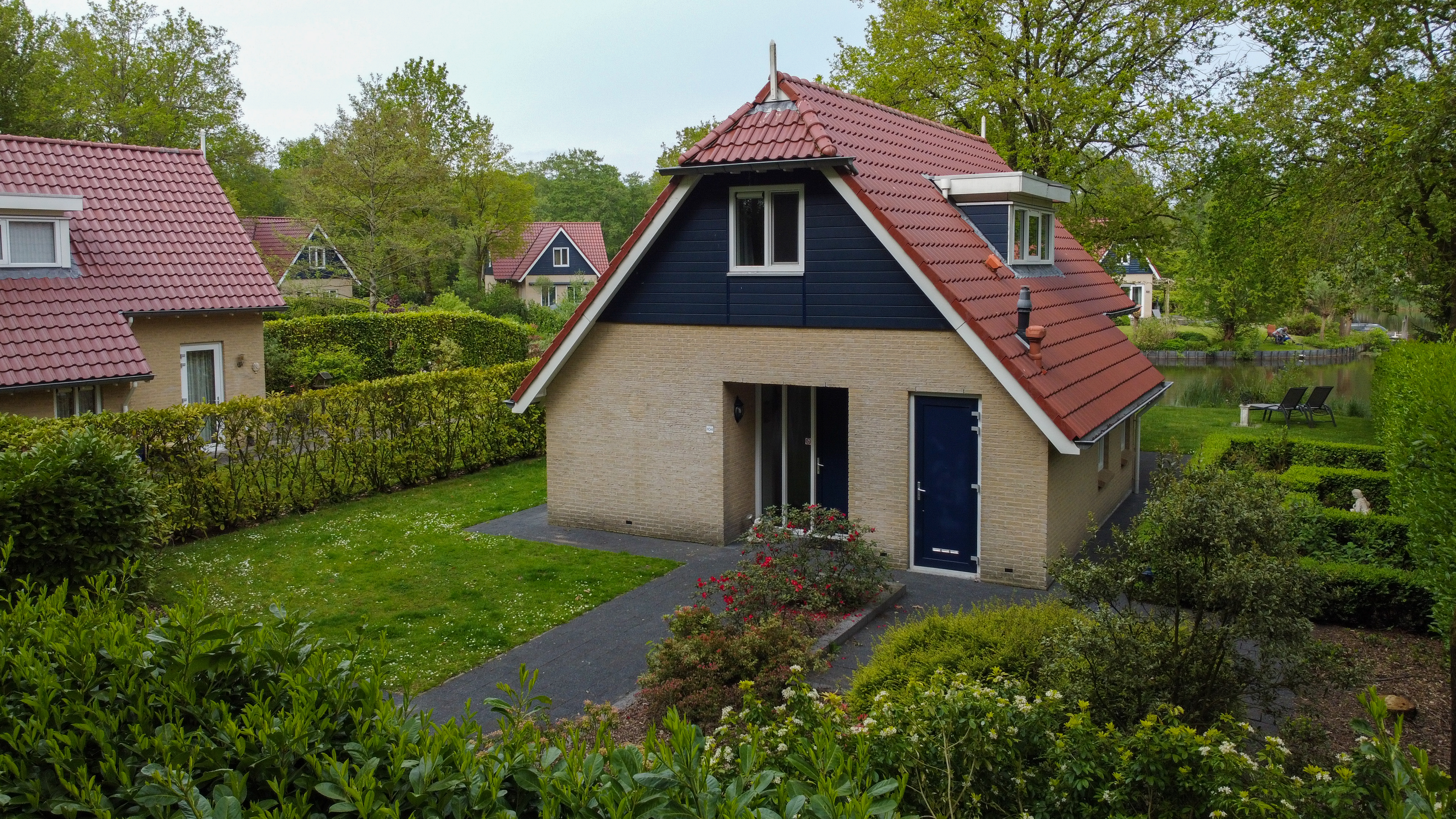 voorzijde van boven 23.jpg